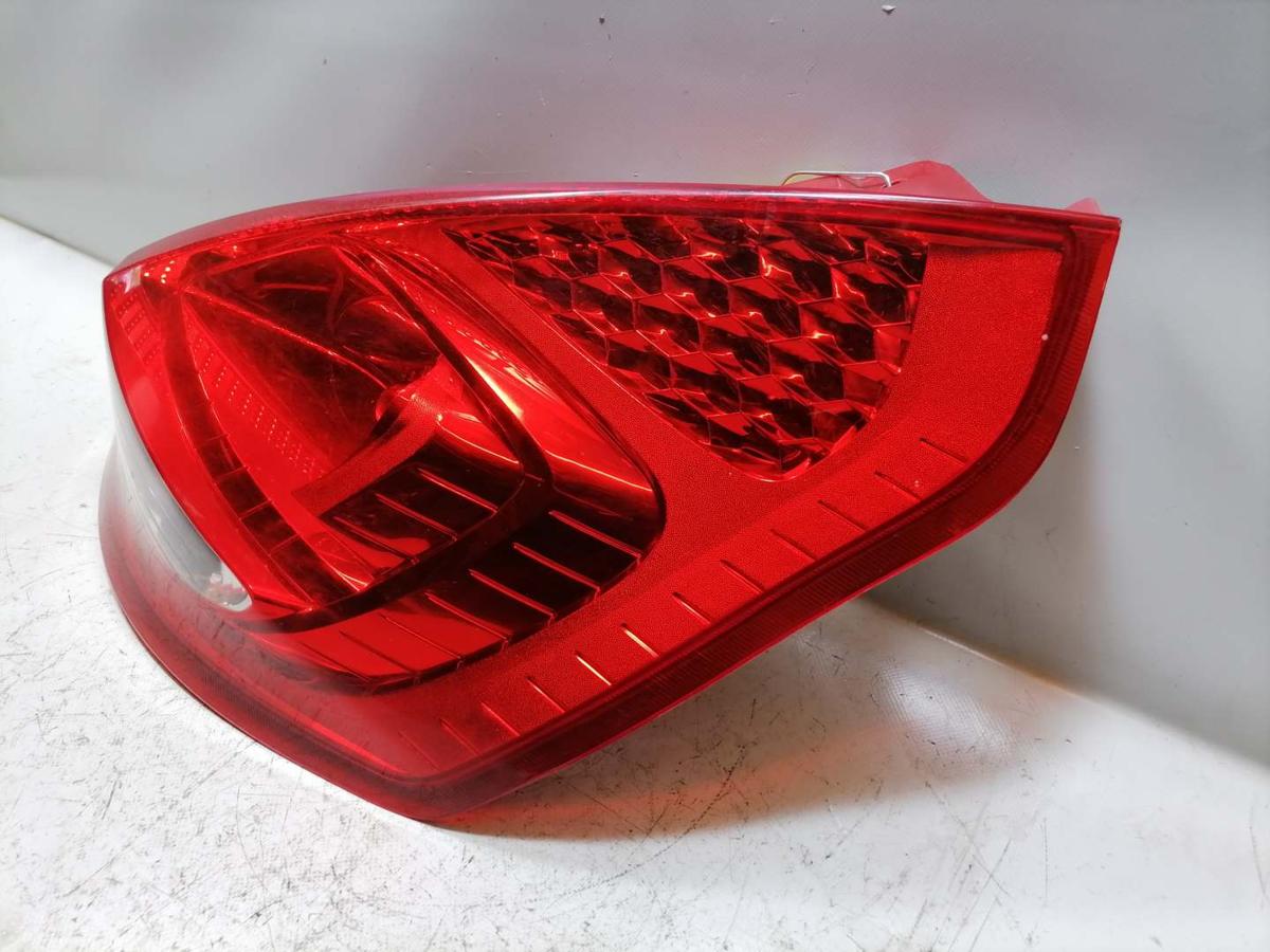 Ford Fiesta 2AJ original R&uuml;cklicht R&uuml;ckleuchte Schlussleuchte rechts Bj.2011